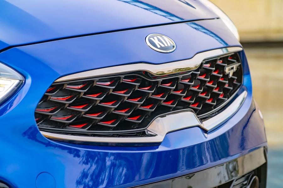 Детали экстерьера Kia Forte GT (BD) 2019 года  (NA) (фото 4 из 32)